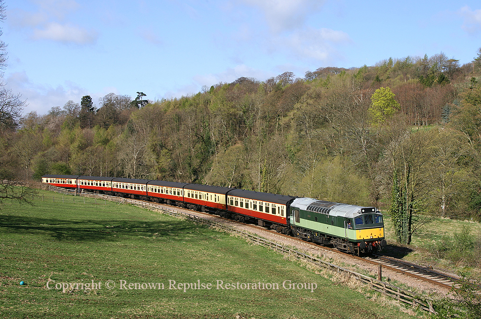 25278 1Z40 0900 Pickering-Whitby at Sleights 8th April 2009